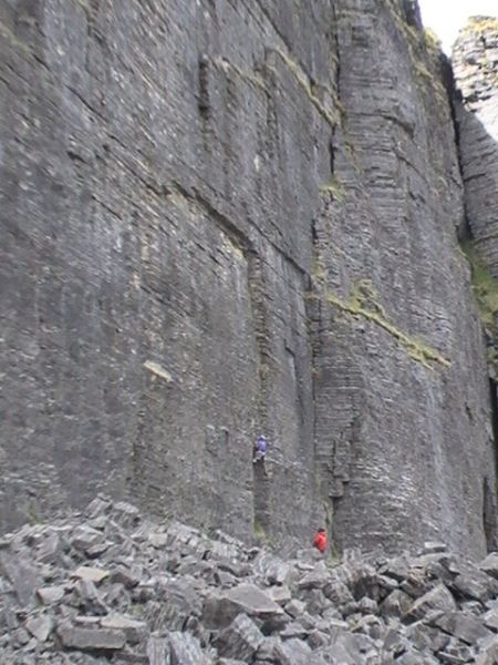 File:Kev Power on the first ascent of an E3 5b on the main face of Cloonty Pruglish.JPG